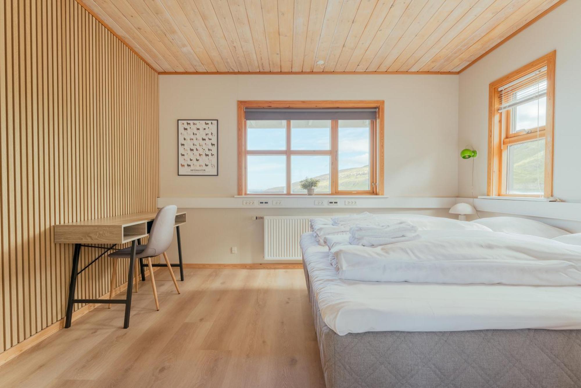 A Tromini Guesthouse Torshavn Exterior photo